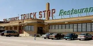 The Folded Napkin — A Trucker’s Story